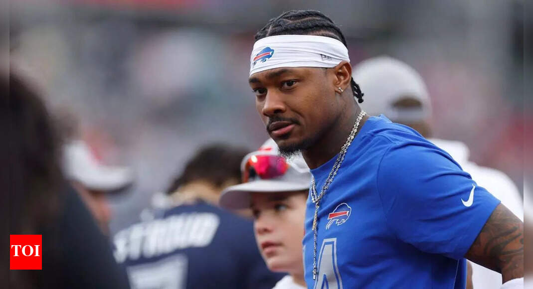 Will Stefon Diggs play against the Tampa Bay Buccaneers today? Latest injury update on the New England Patriots' WR