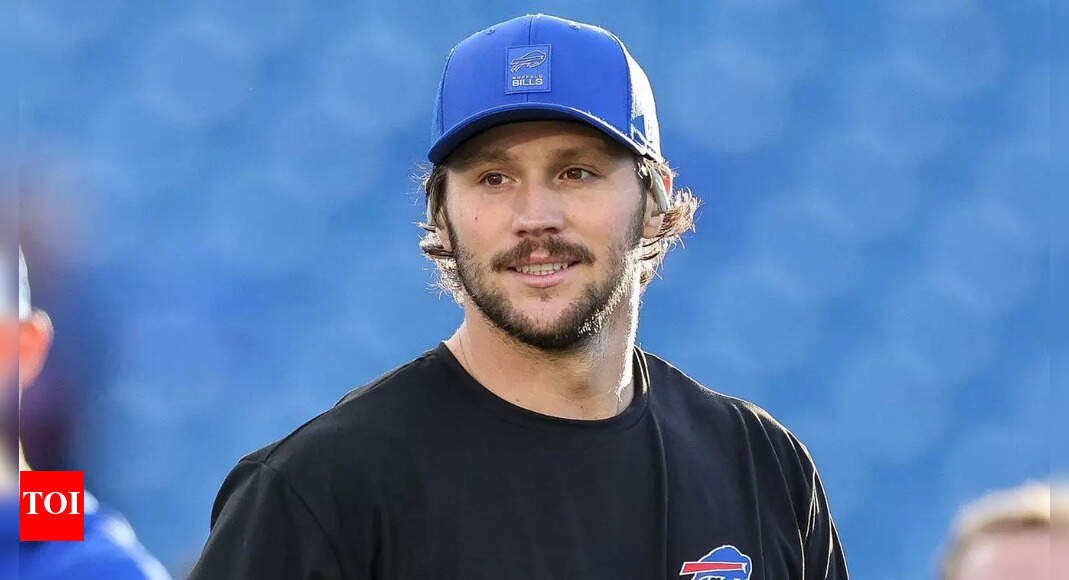 Will Josh Allen play against the Miami Dolphins today? Latest injury update on the Buffalo Bills' QB