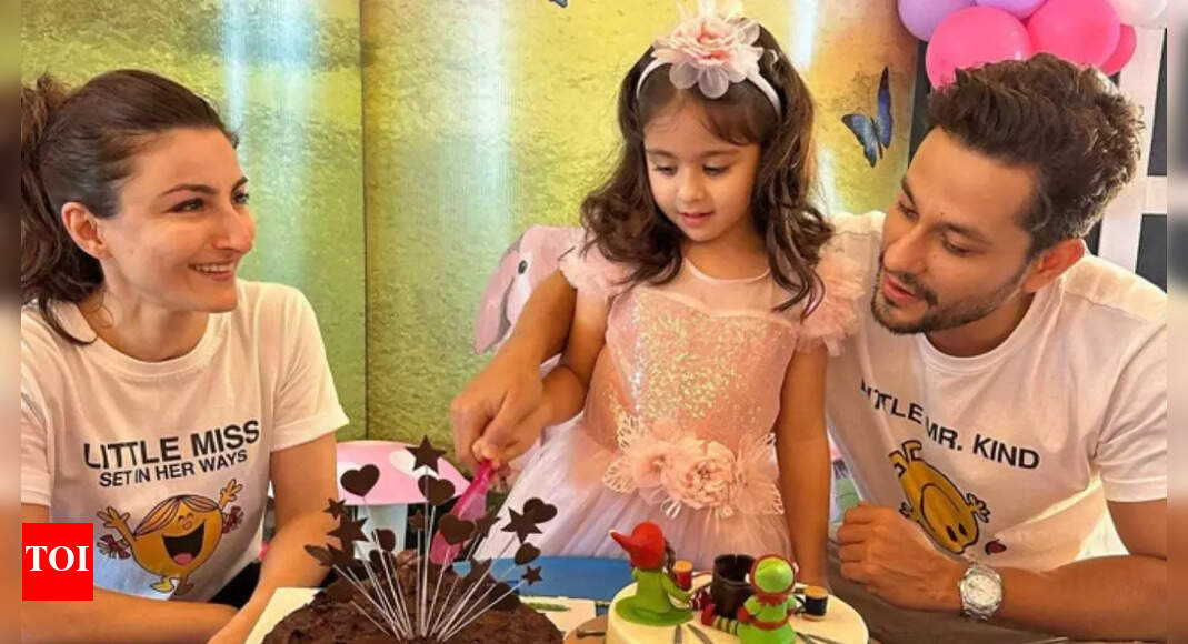 <div>Soha Ali Khan says she doesn't outsource parenting duties</div>