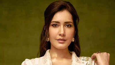 Raashii Khanna shares BTS pictures with heartfelt note for her role in '120 Bahadur'; Calls it her most emotional performance yet