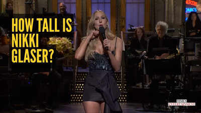  How tall is the Saturday Night Live host?