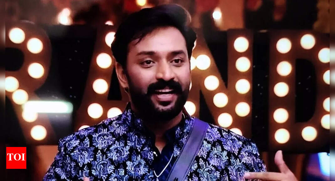 Bigg Boss Malayalam 7 Grand Finale: Shanavas exits as second runner-up, receives special gift from Mohanlal