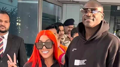 Akon and wife Tomeka Thiam in Delhi for India tour, look happy together despite divorce proceedings