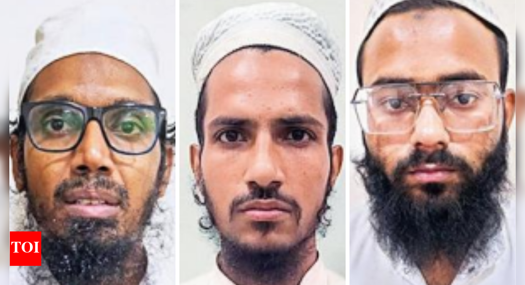 Doctor with arms from Pakistan held for plotting ricin terror attack