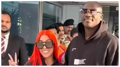 ‘India, we love you’: Akon and his wife Tomeka Thiam interact with paps at Delhi airport amid their ongoing divorce drama