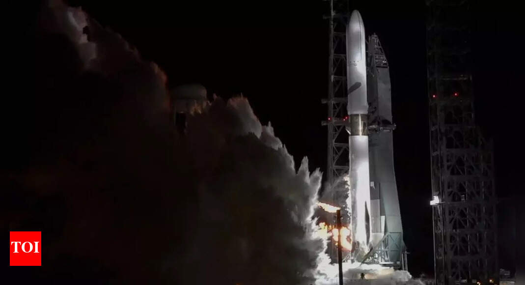 Blue Origin postpones New Glenn Rocket launch due to weather: NASA ESCAPADE Mars Probes now set for 12 November 2025