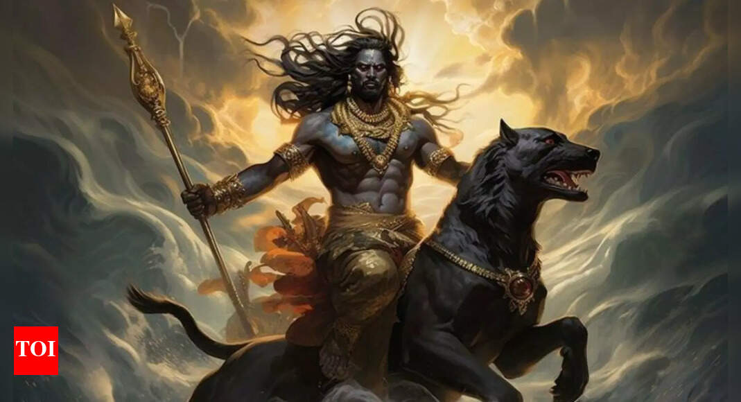 Kaal Bhairav Ashtakam: Spiritual Benefits of Reciting this Powerful Hymn