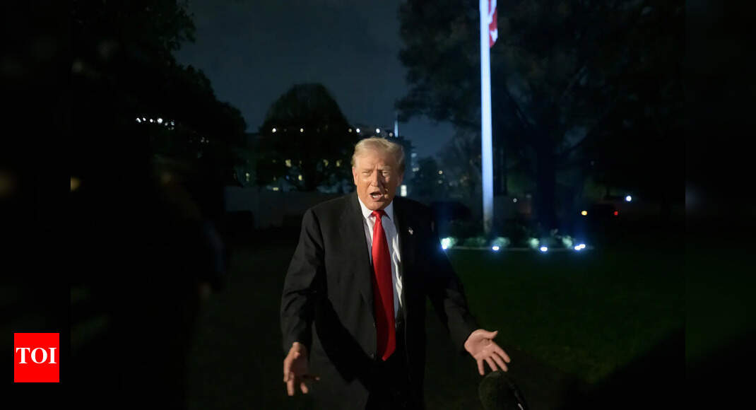 US govt shutdown set to end? Moderate Dems break ranks; what happens next