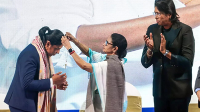 After being awarded 1 lakh per run scored in Women's World Cup final, Richa Ghosh to get stadium named after her