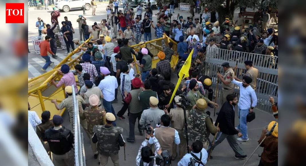 Punjab LoP Partap Singh Bajwa slams Chandigarh administration for ...