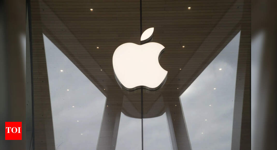 Apple removes China's top gay dating apps from App Store; says 'We follow the laws'