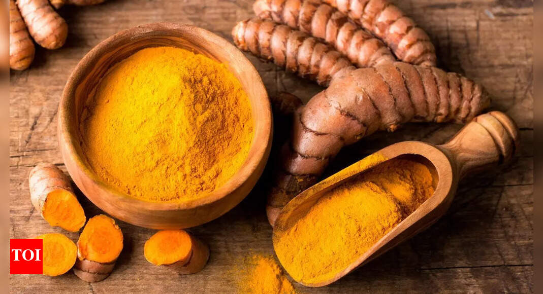 Raw turmeric vs. Turmeric powder: Which offers greater health benefits and Curcumin absorption