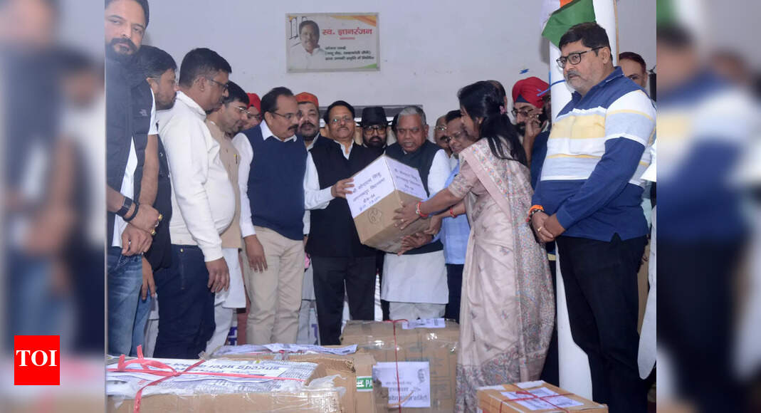 Jharkhand Congress sends 16 lakh signatures against vote theft to party high command