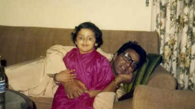 When Dharmendra penned an emotional message to wife Hema Malini and daughters: 'Age and illness is telling upon me...'