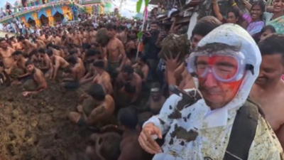 'Wild': Australian senator says he just discovered 'Indian poop throwing festival'