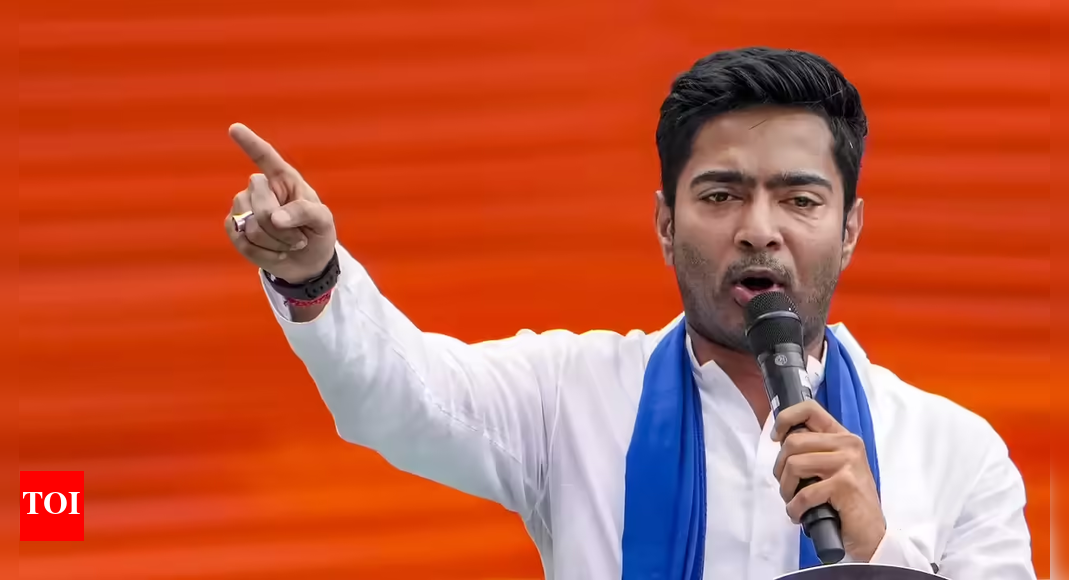 'Pride of Bengal': TMC felicitates same-sex couple