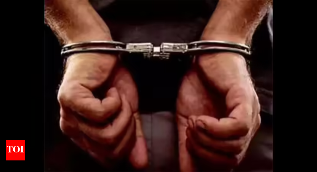 <div>Cop among 8 arrested for branding woman 'witch'</div>