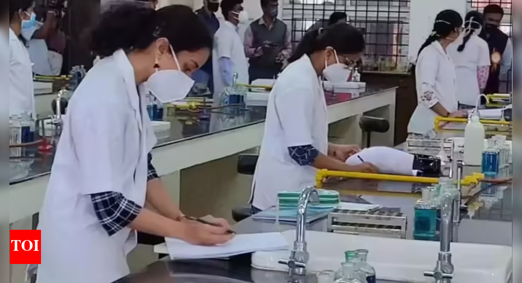 Docs jobless as NEET PG counselling delayed