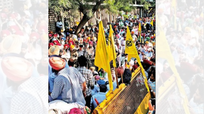 5,000 protesters smash past police barricades, storm into Panjab University