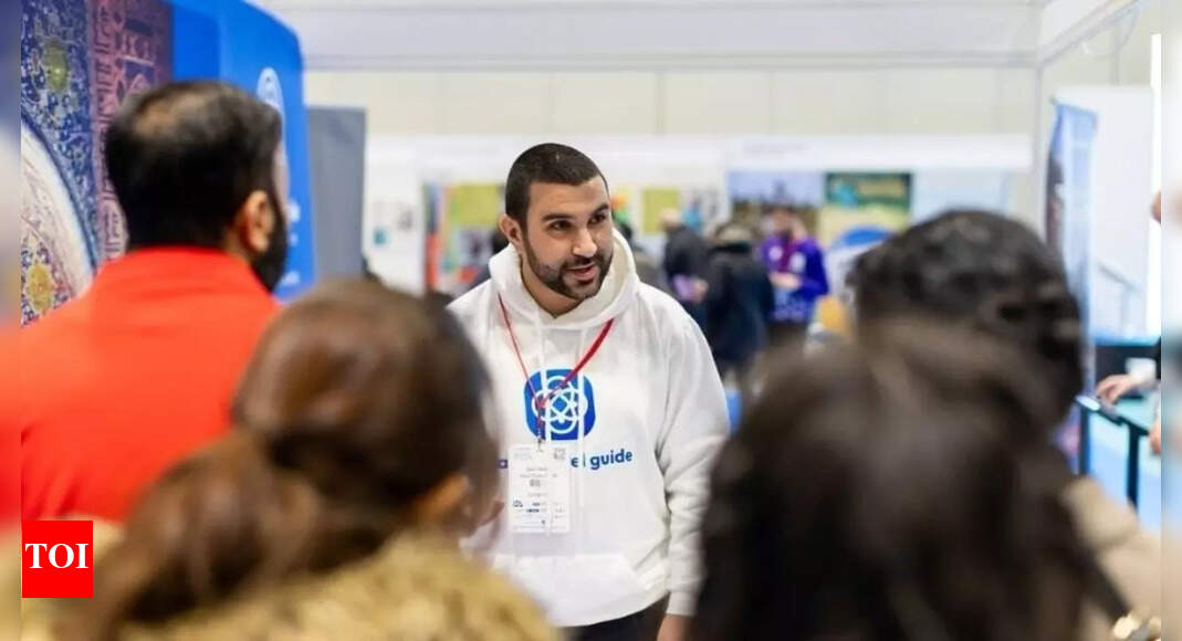 British Muslim Journalist Sami Hamdi set to be released after ICE detention; wife demands justice