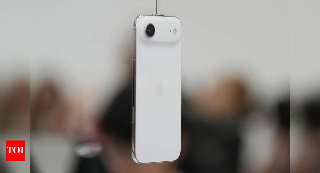 Apple reportedly cancels iPhone Air 2, may stop current model production