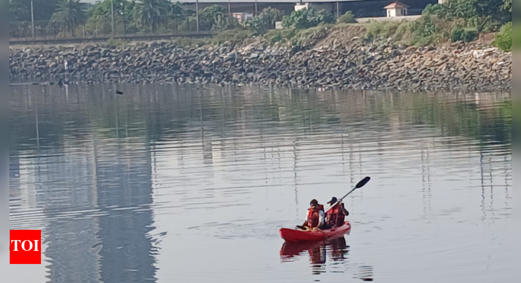 Mumbai shocker: 2 young people jump in Mahim creek; search & rescue operation on