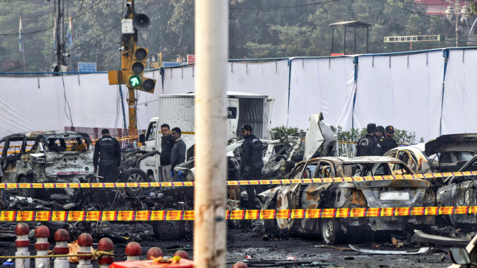 <div>Red Fort blast: Arrested UP woman doctor Shaheen Sayeed was tasked with setting up Jaish's women wing; Pulwama link emerges</div>