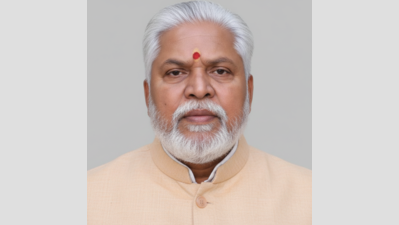 Prem Kumar pedals to polling booth for 'clean Gaya'