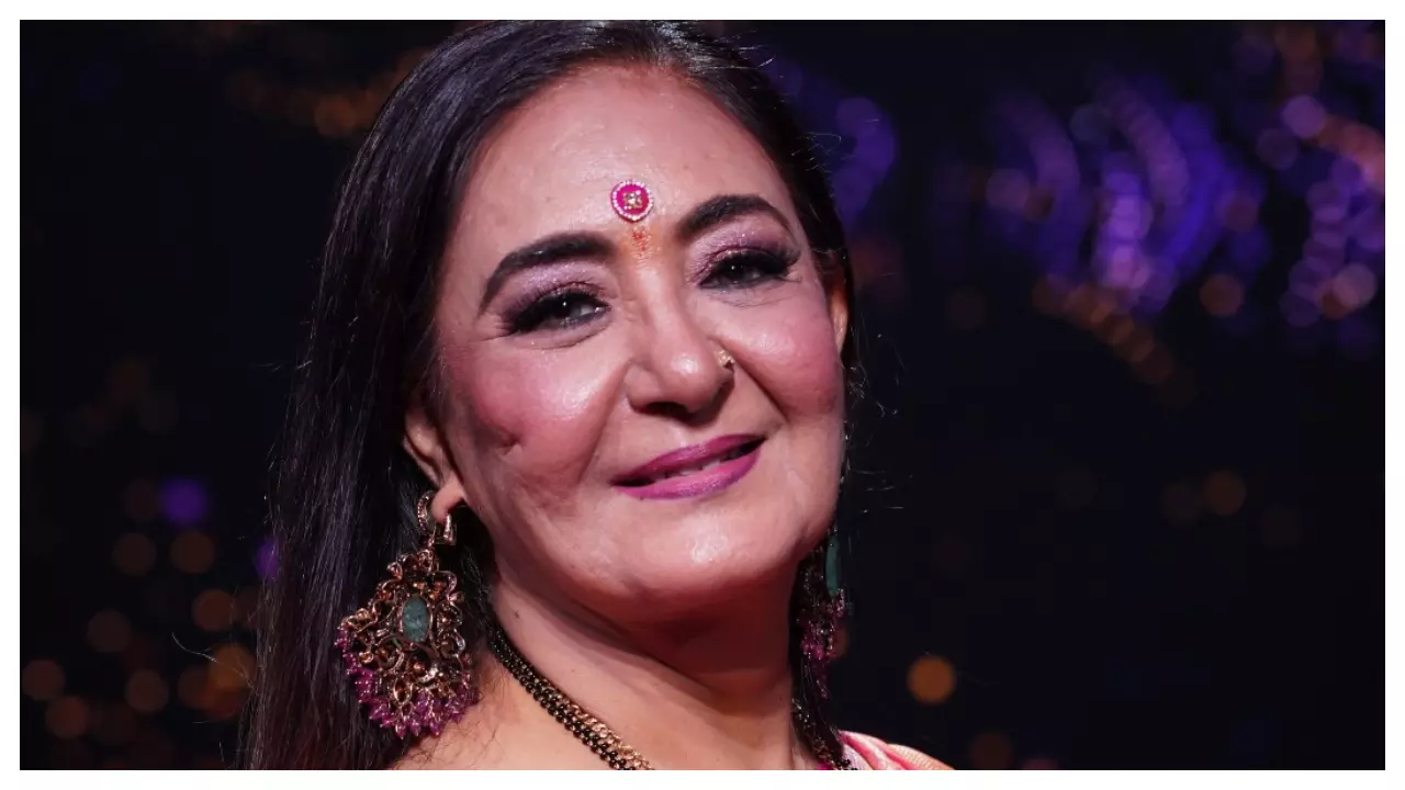  Jaspinder Narula gets nostalgic; recalls recording her first song in one take