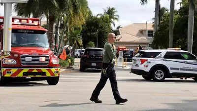 Un pequeño avión que transporta ayuda para huracanes a Jamaica se estrella contra un estanque de Florida minutos después del despegue; "No se encontraron víctimas", dicen las autoridades