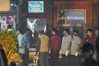 50 docs in LNJP’s disaster ward raceagainst time to treat car blast victims