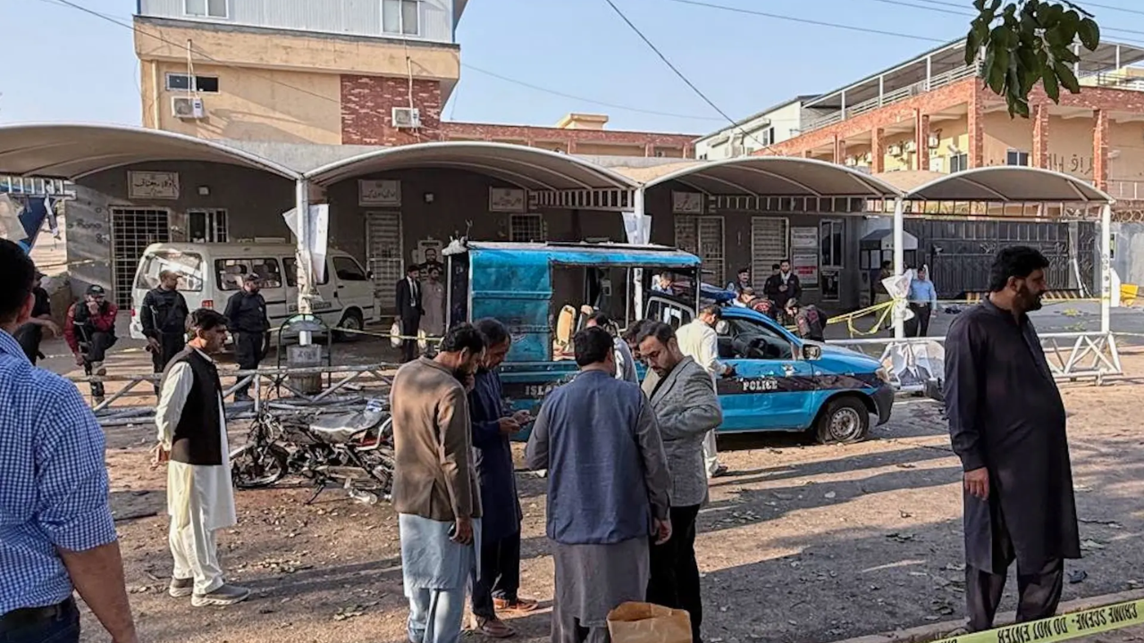 Blast outside Islamabad court kills 12; Pakistan blames Afghanistan & India