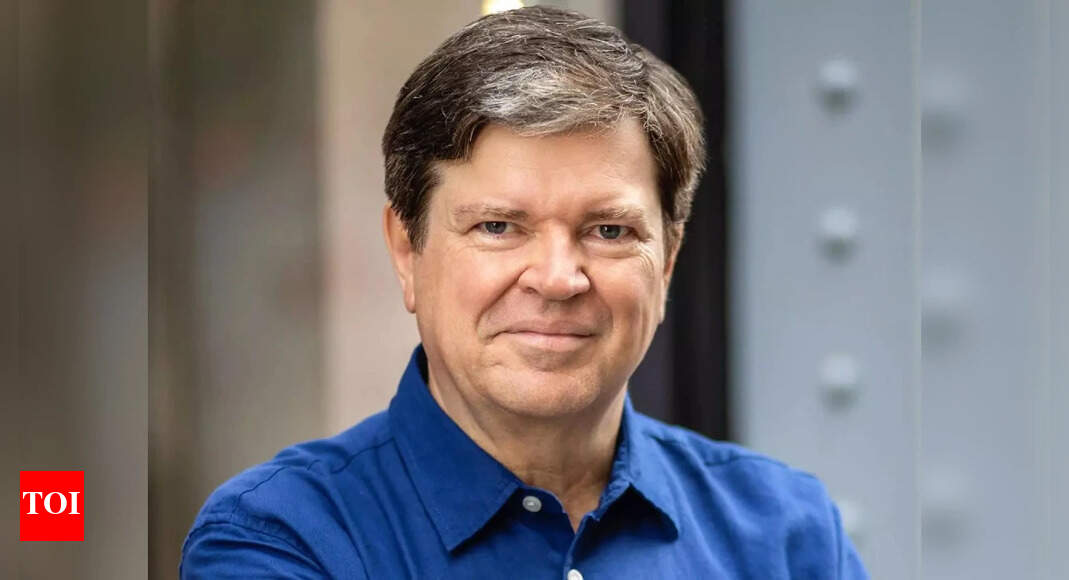 Hyperbolic CTO Says Mark Zuckerberg 'behind' exit of Meta's chief scientist Yann LeCun, he made him report to ...