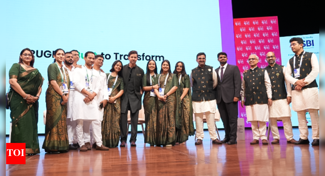 Hrithik Roshan unveils RUGR UDAAN at the Global Fintech Fest 2025