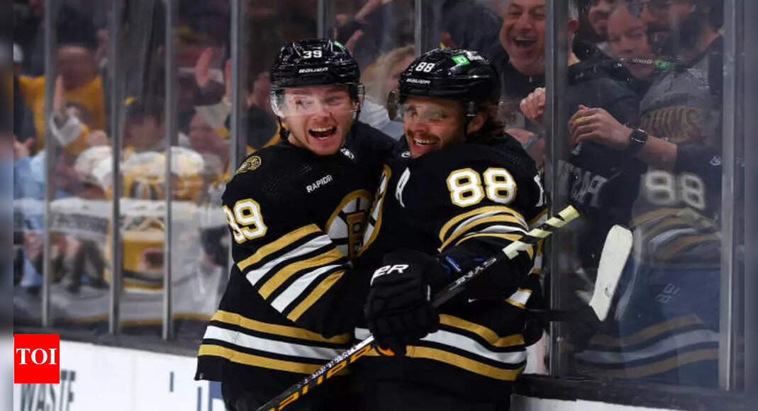 Morgan Geekie drops savage reply to fan mocking Bruins’ bench-clearing celebration of David Pastrnak’s 400th goal