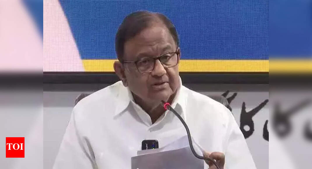 <div>'Discreet silence': Chidambaram hits out at Centre over rise of 'homegrown terrorism' after Delhi blast; recalls Operation Sindoor debate</div>