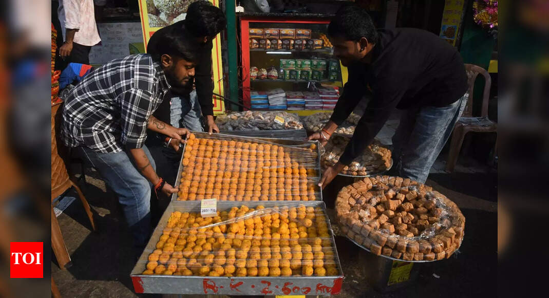 Ladoo, ‘gulal’ ready, political parties wait with bated breath for result day