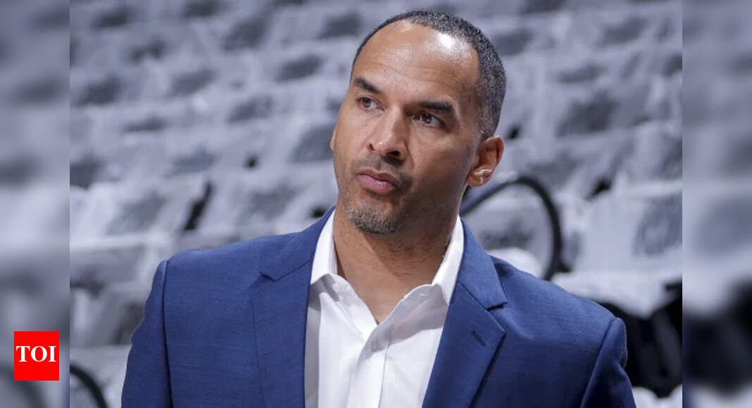 “This takes a weight off his shoulders”- Carmelo Anthony believes Nico Harrison’s firing from Dallas Mavericks was blessing in disguise