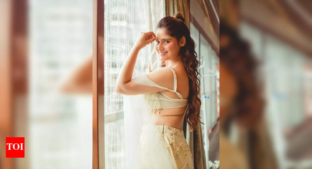 Arti Singh on missing her biological mother: 'For the first time, I am feeling you in me'