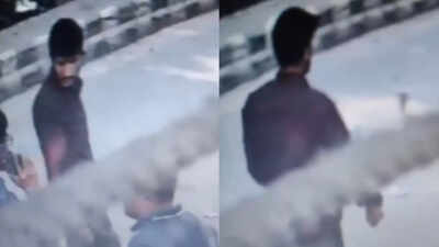  CCTV captures Umar Nabi leaving mosque near Turkman Gate before Red Fort blast