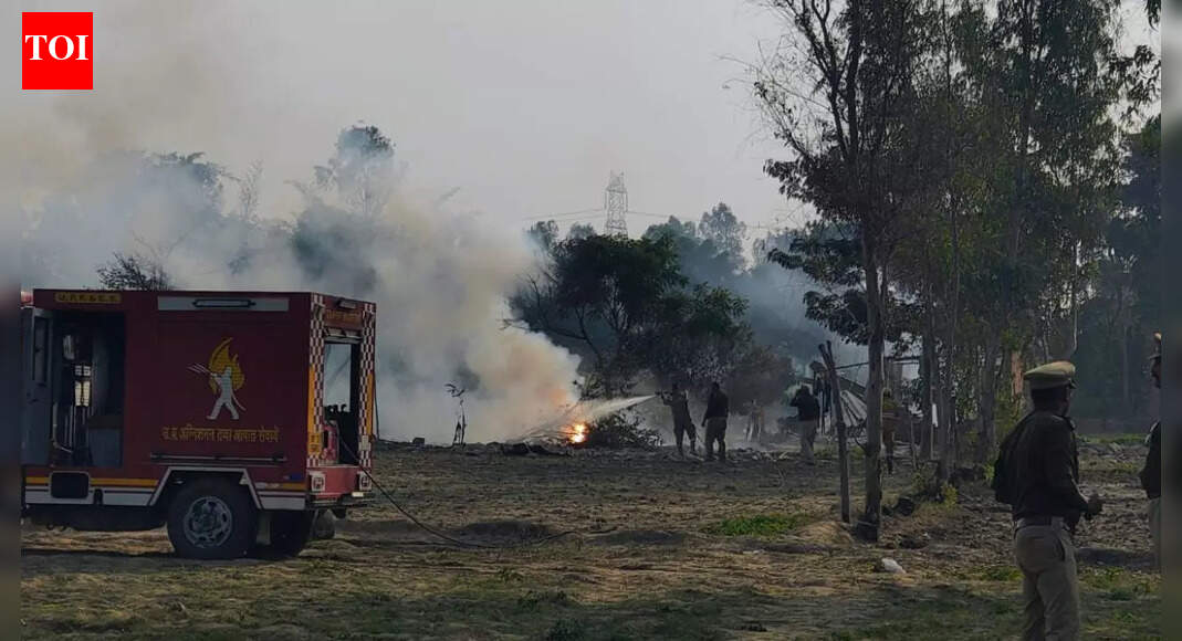 Massive explosion in UP: Blast in illegal firecracker factory kills 2 ...