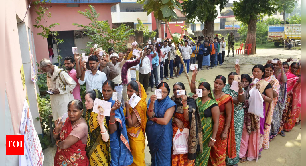 <div>Purnia Election Result 2025 Highlights: BJP's Vijay Kumar Khemka, Congress' Jitendra Kumar and Jan Suraaj's Santosh Kumar Singh locked in fierce duel</div>