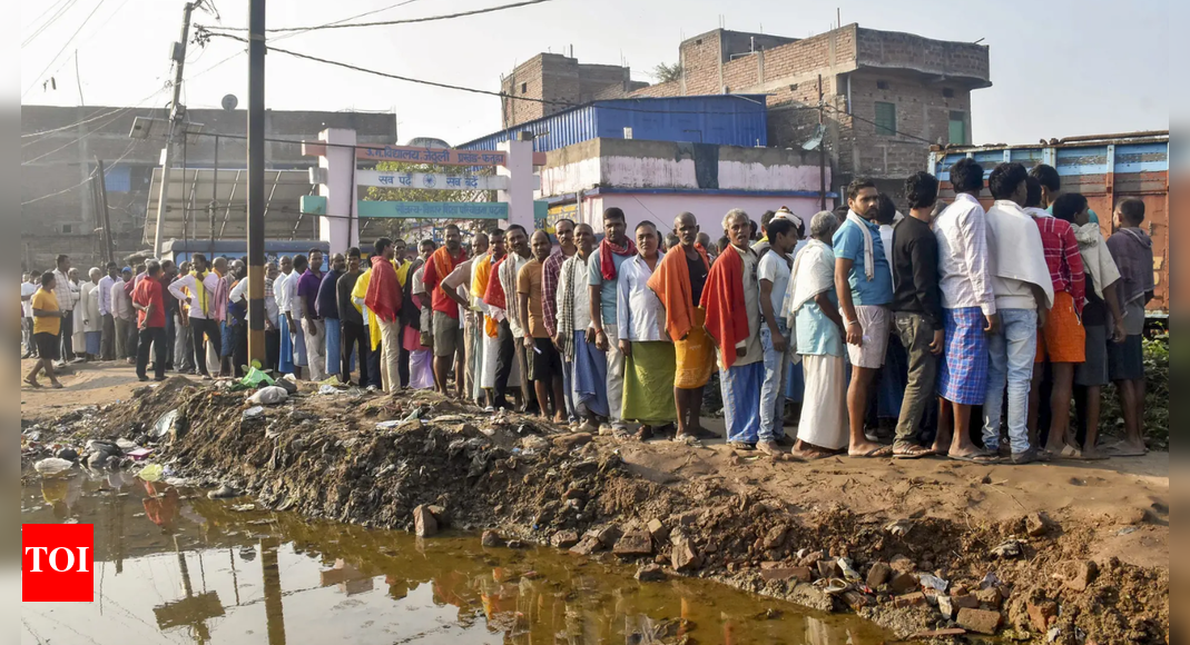 Sikandra constituency election result 2025: Vinod Kumar Chaudhary of Congress and Prafull Manjhi of HAM (S) in a closely-fought battle