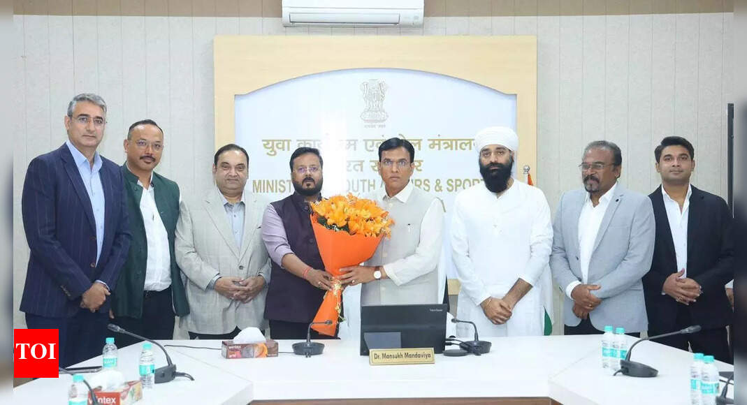 I-League clubs meet Sports Minister to request intervention; AIFF proposes physical meeting with ISL club CEOs