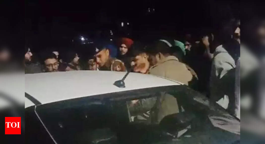 PU checks collapse, outsider harasses girl student at night, thrashed ...