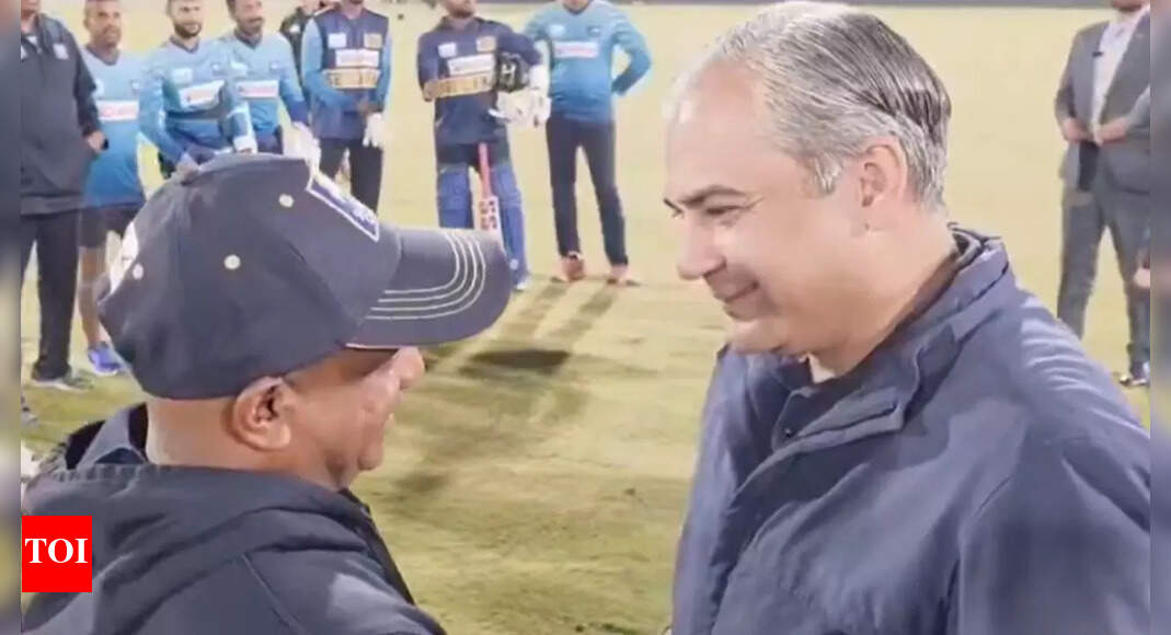 Amid security concerns, Naqvi assures Lankan players in person - Watch