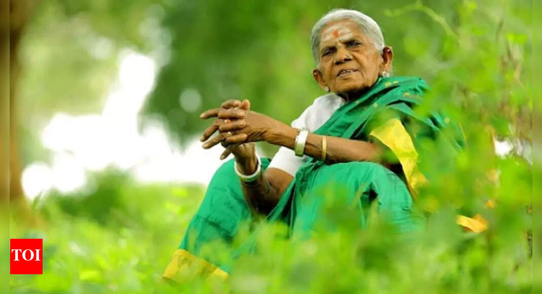 114-year-old environmentalist ‘Saalumarada’ Thimmakka passes away; Karnataka CM Siddaramaiah expresses condolences