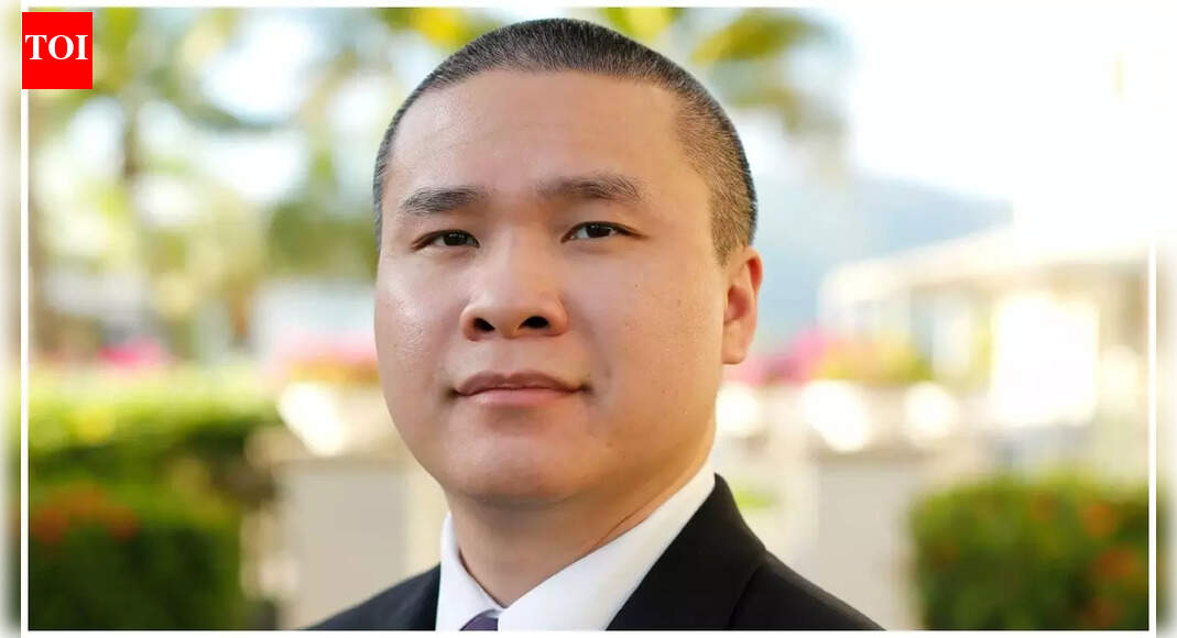 George Floyd case: Tou Thao freed from prison, reunites with his ...