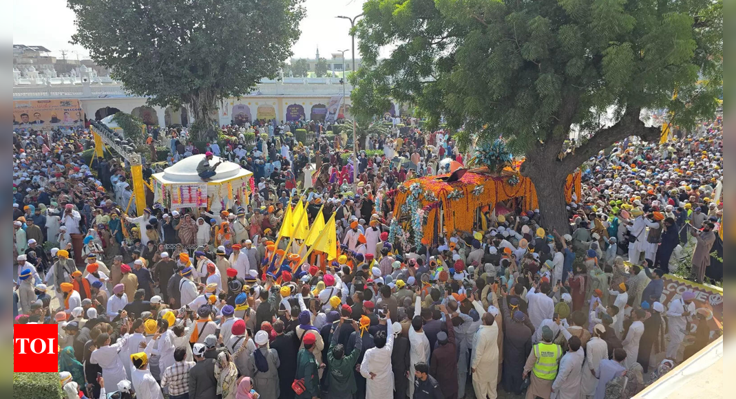 Bridging borders with faith: Tears of joy as Sikh pilgrims visit historical Gurdwaras in Pakistan to celebrate Guru Nanak Dev’s Prakash Gurpurb