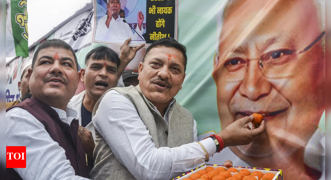 From litti chokha to jalebis: Streets burst into celebrations as NDA crosses 200 mark